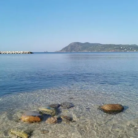 Studio Bord De Mer شقة سانت-ماندرييه-سور-مير